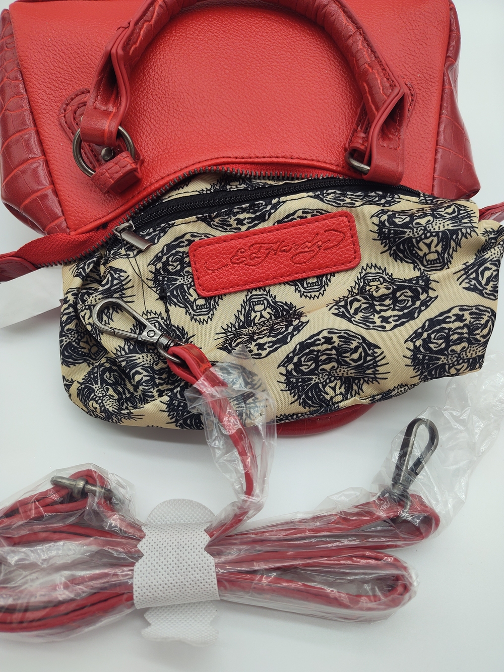 ED HARDY Red Mini Satchel Crossbody Bag NWT Love Charm Vegan Leather - Picture 10 of 16